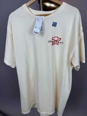 Racing Men's Cream Graphic Short-Sleeve Shirt